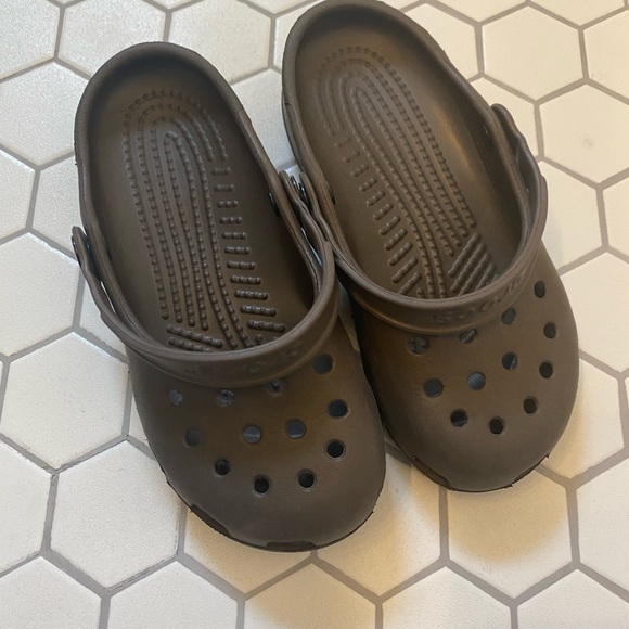 Kids Crocs size 13 - Picture 3 of 5